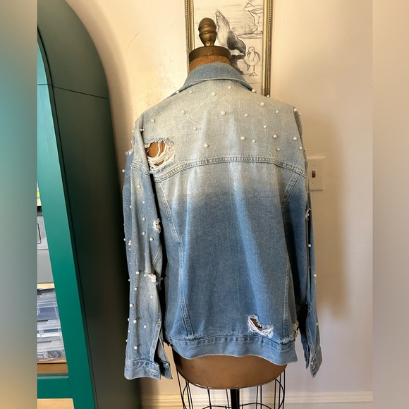 Free People Denim Jacket Pearl Trucker Denim Jacket SZ Medium - Picture 5 of 8